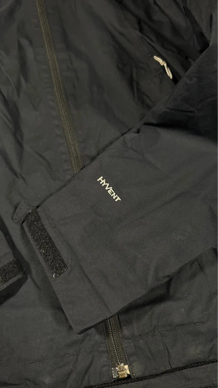 The North Face Rain Jacket (M)